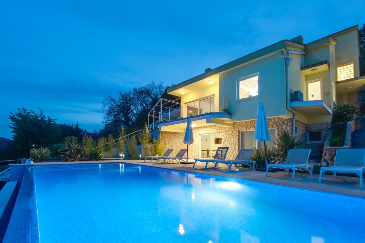 Premium Villa, Heatable Infinity Pool, Jacuzzi And Seaview, Beach And City Just 10Min By Foot Volosko Luaran gambar