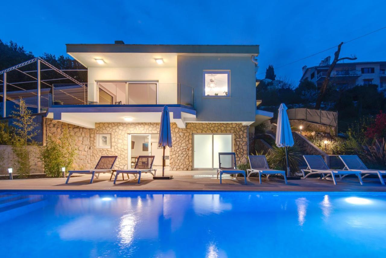 Premium Villa, Heatable Infinity Pool, Jacuzzi And Seaview, Beach And City Just 10Min By Foot Volosko Luaran gambar