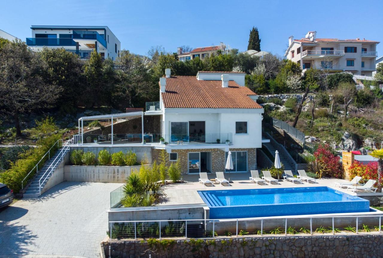 Premium Villa, Heatable Infinity Pool, Jacuzzi And Seaview, Beach And City Just 10Min By Foot Volosko Luaran gambar